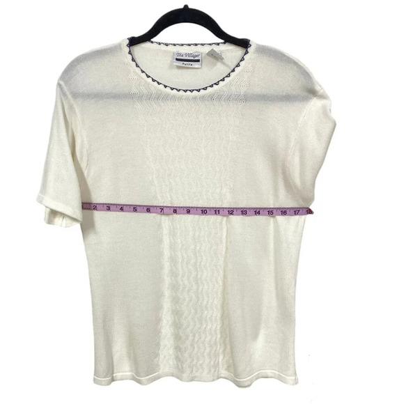 The Villager Cream Sweater Top, Size Petite Small, Vintage 1960's Feminine - Picture 3 of 10